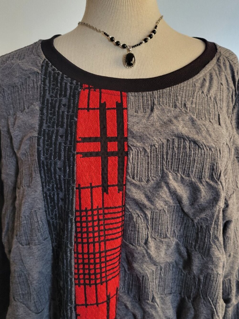 NWT Moonlight Y&S Fashion Mixed-Media Plaid Tunic Top | Grey & Red